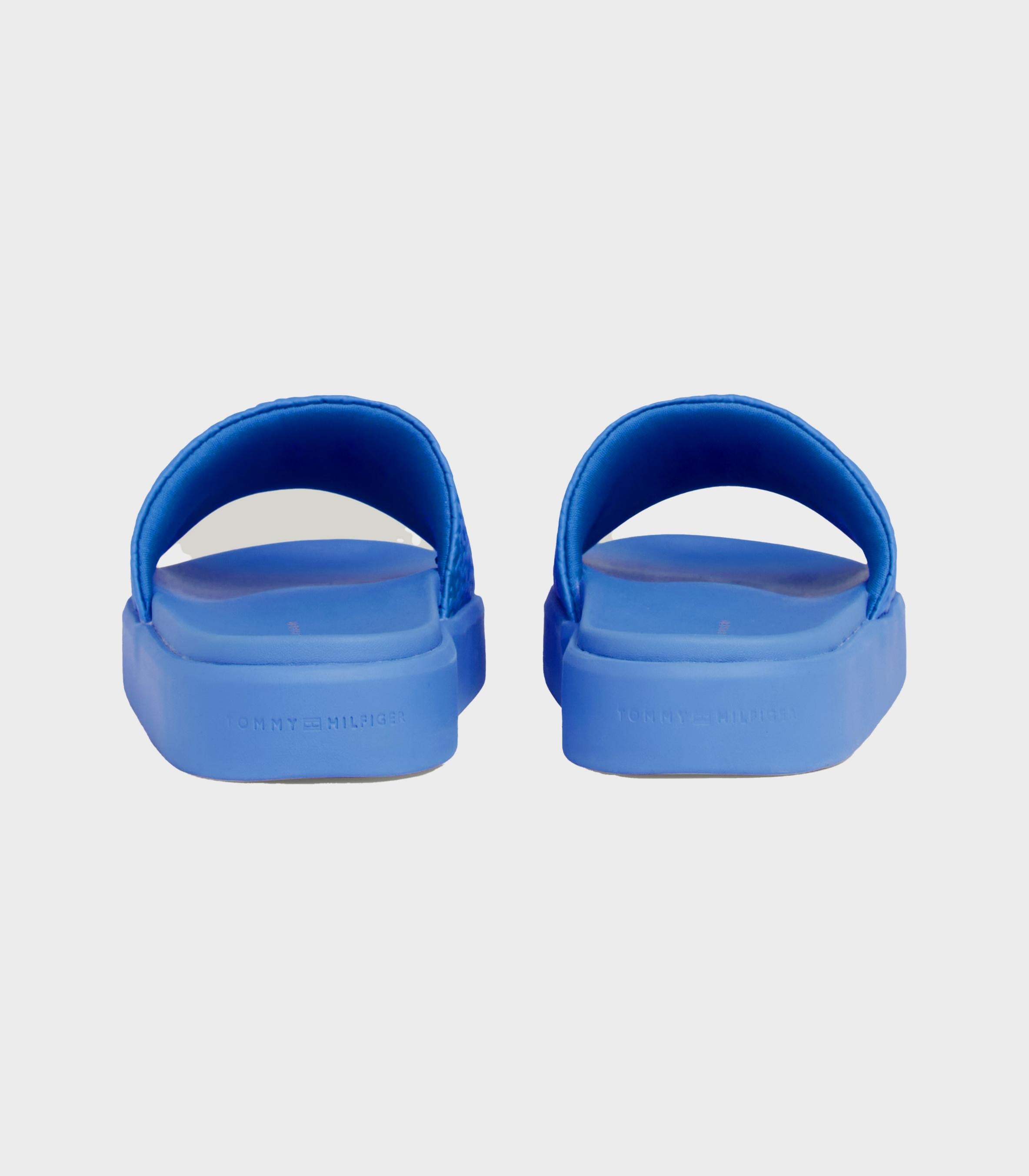 medium blue