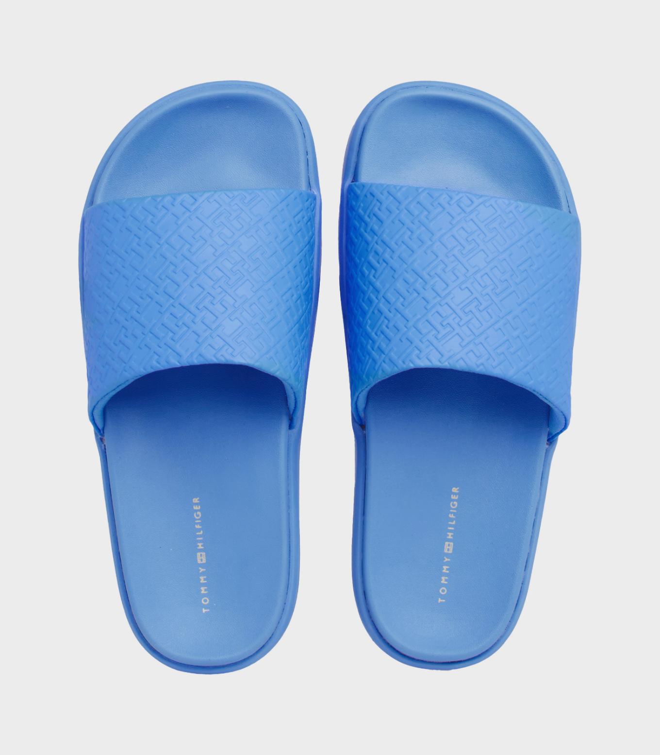 medium blue