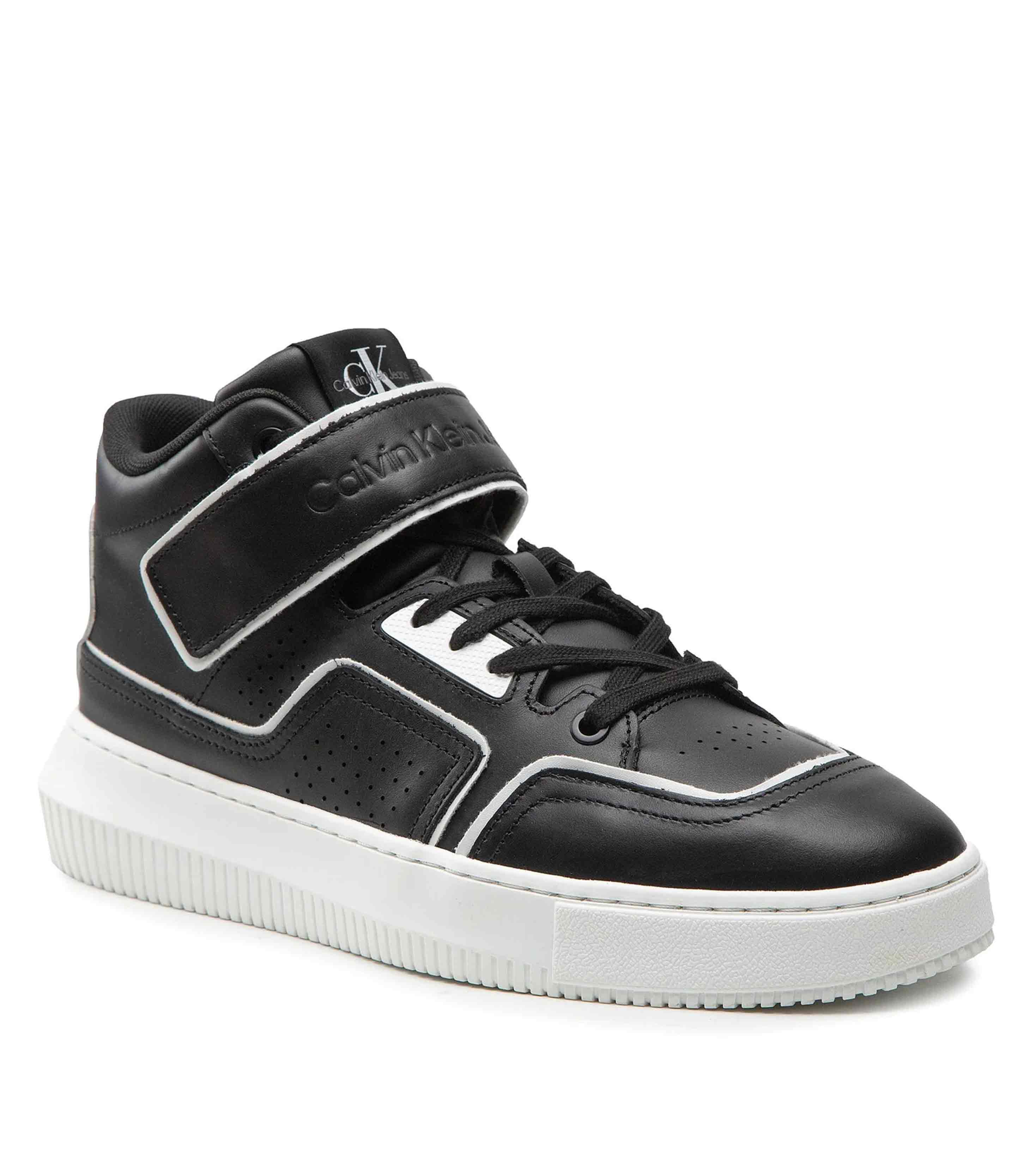 black/white