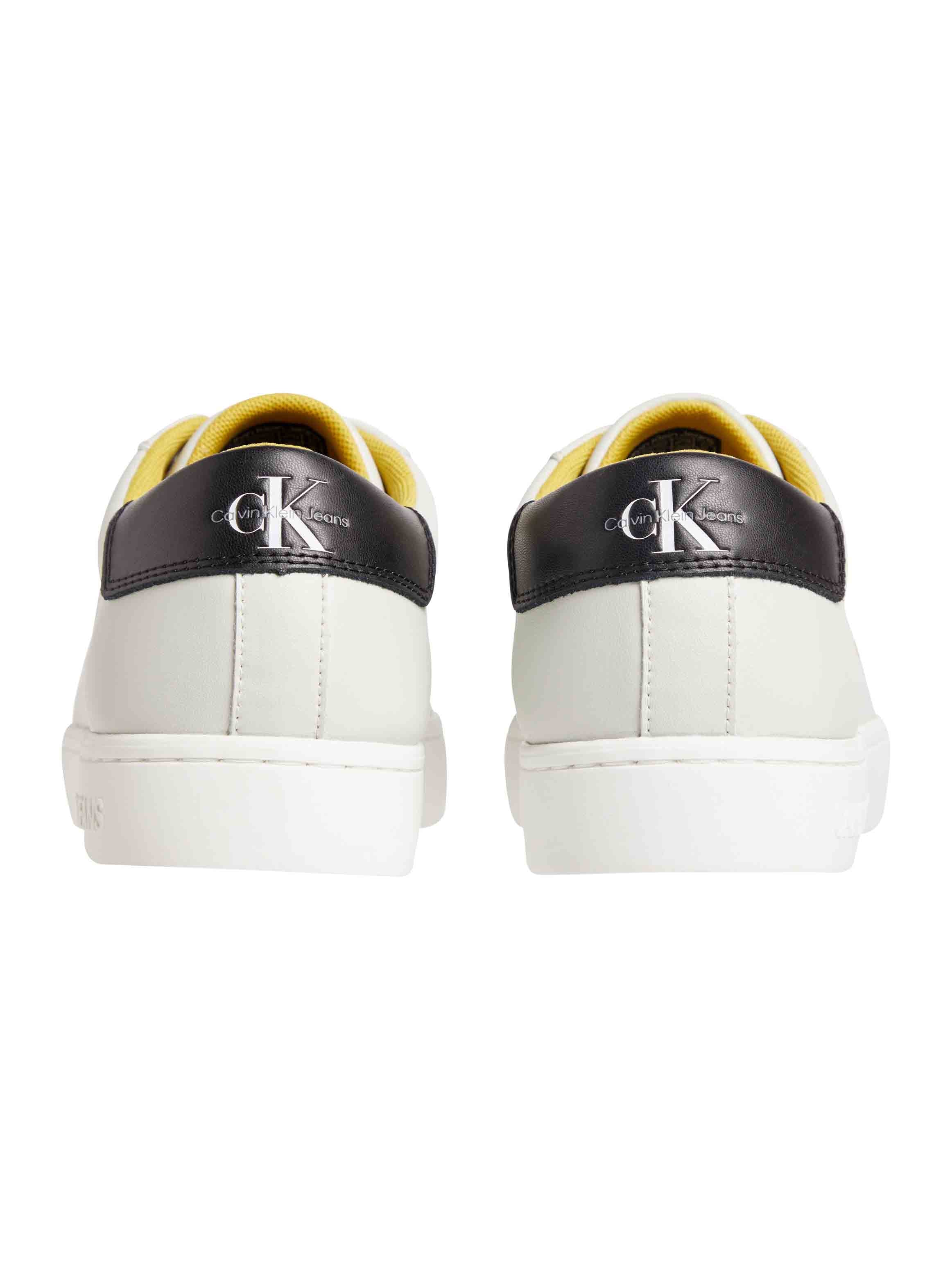 grey/yellow