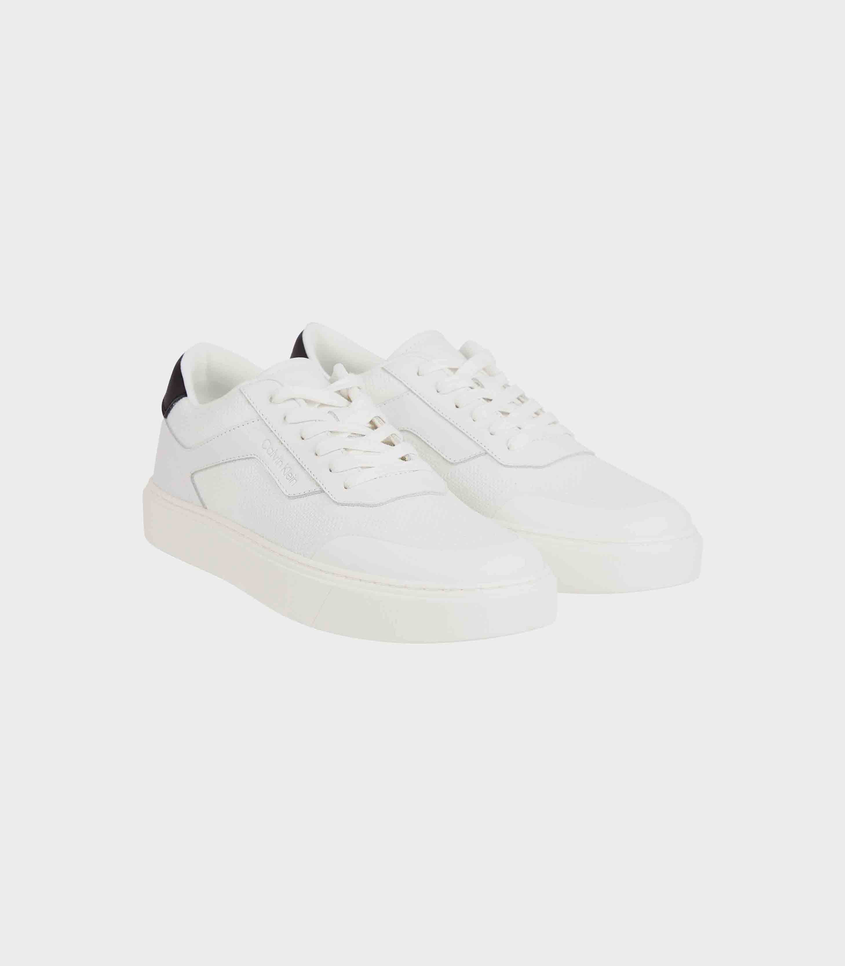WHITE/BLACK