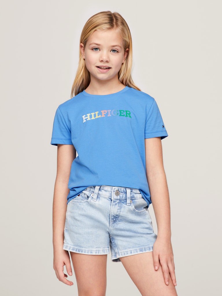 medium blue