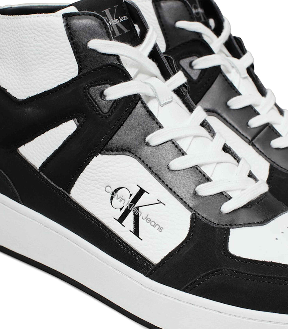 Black/White