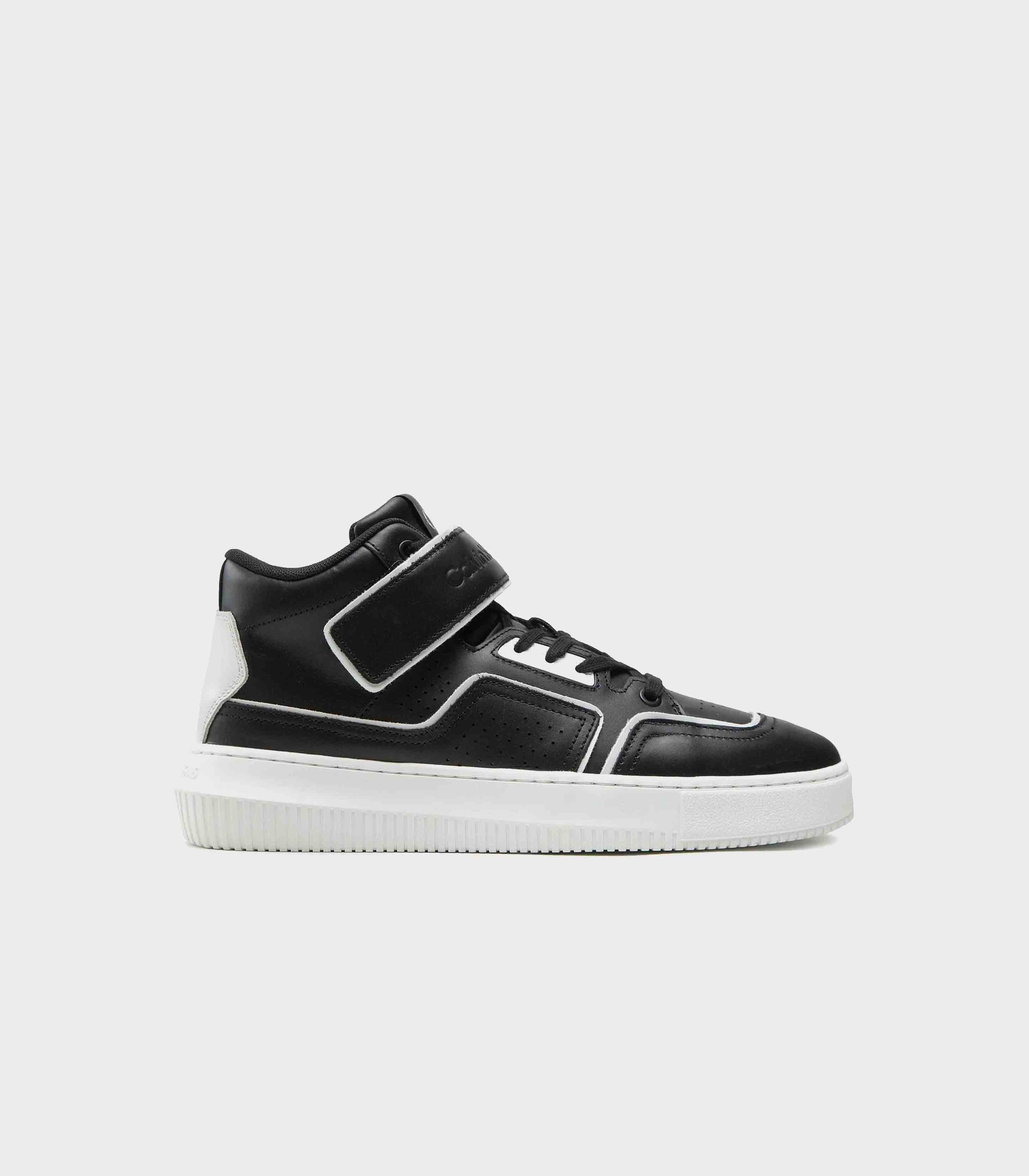 black/white